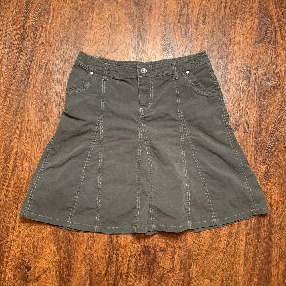 Kuhl A-Line Gray Skirt Women’s Sz 10 Snap Button Back Pockets